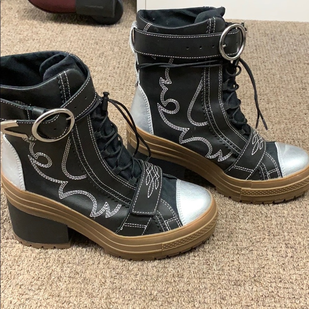 Converse gr82 sneakers